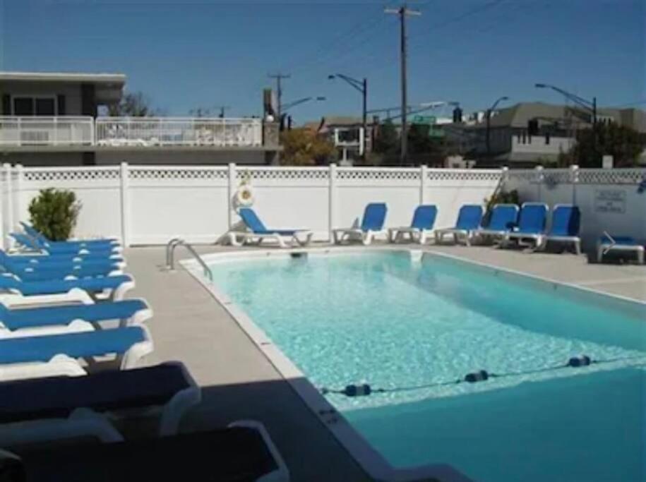 Sunbeach 900 Wesley Avenue Unit 109 *